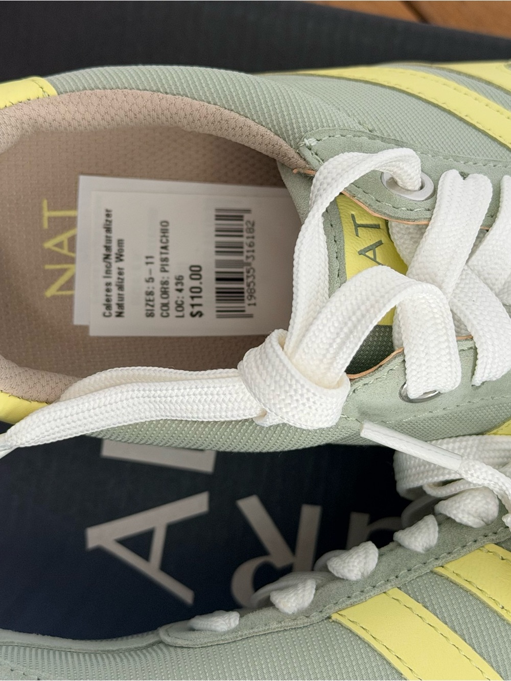 New Women’s Naturalizer Sneakers size 5 - Picture 4 of 4